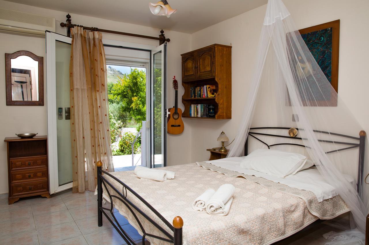 Eleana Villa Angouselianá Exteriör bild