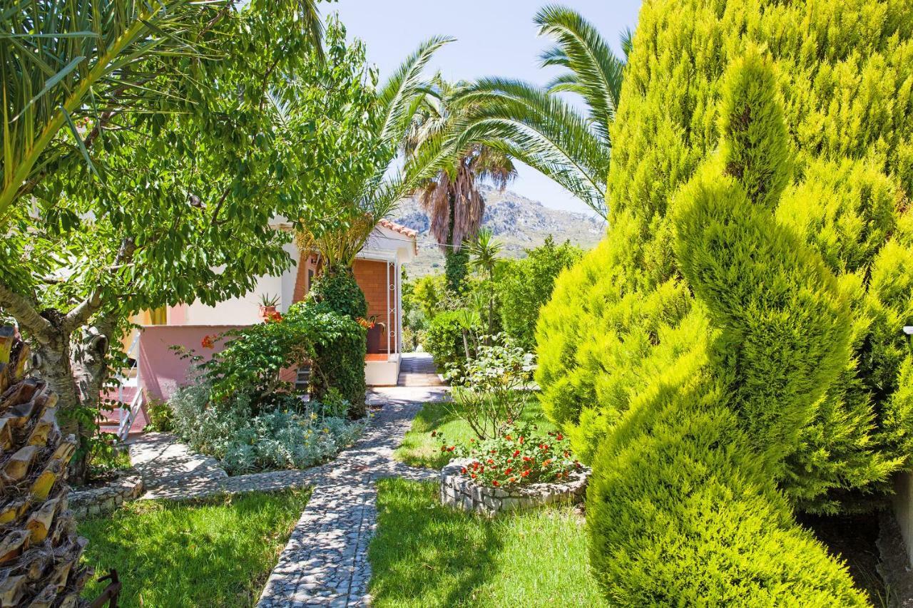 Eleana Villa Angouselianá Exteriör bild