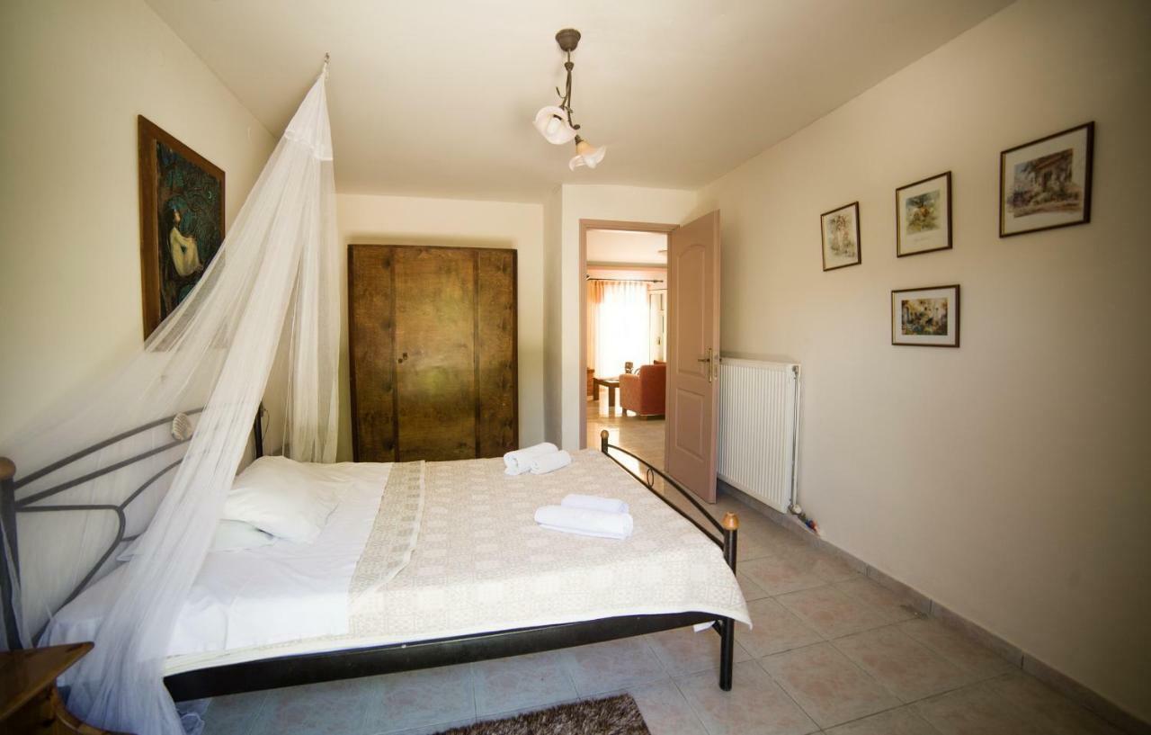 Eleana Villa Angouselianá Exteriör bild