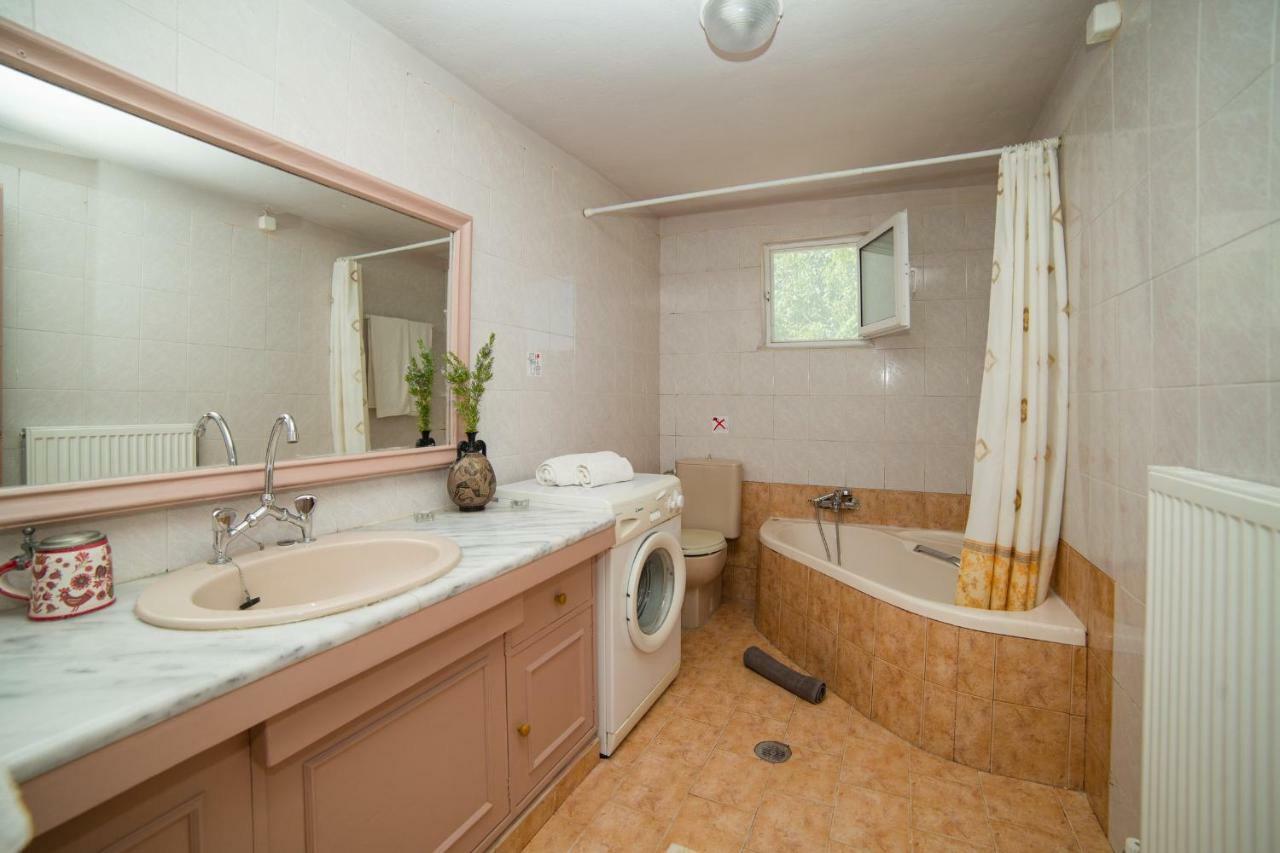 Eleana Villa Angouselianá Exteriör bild