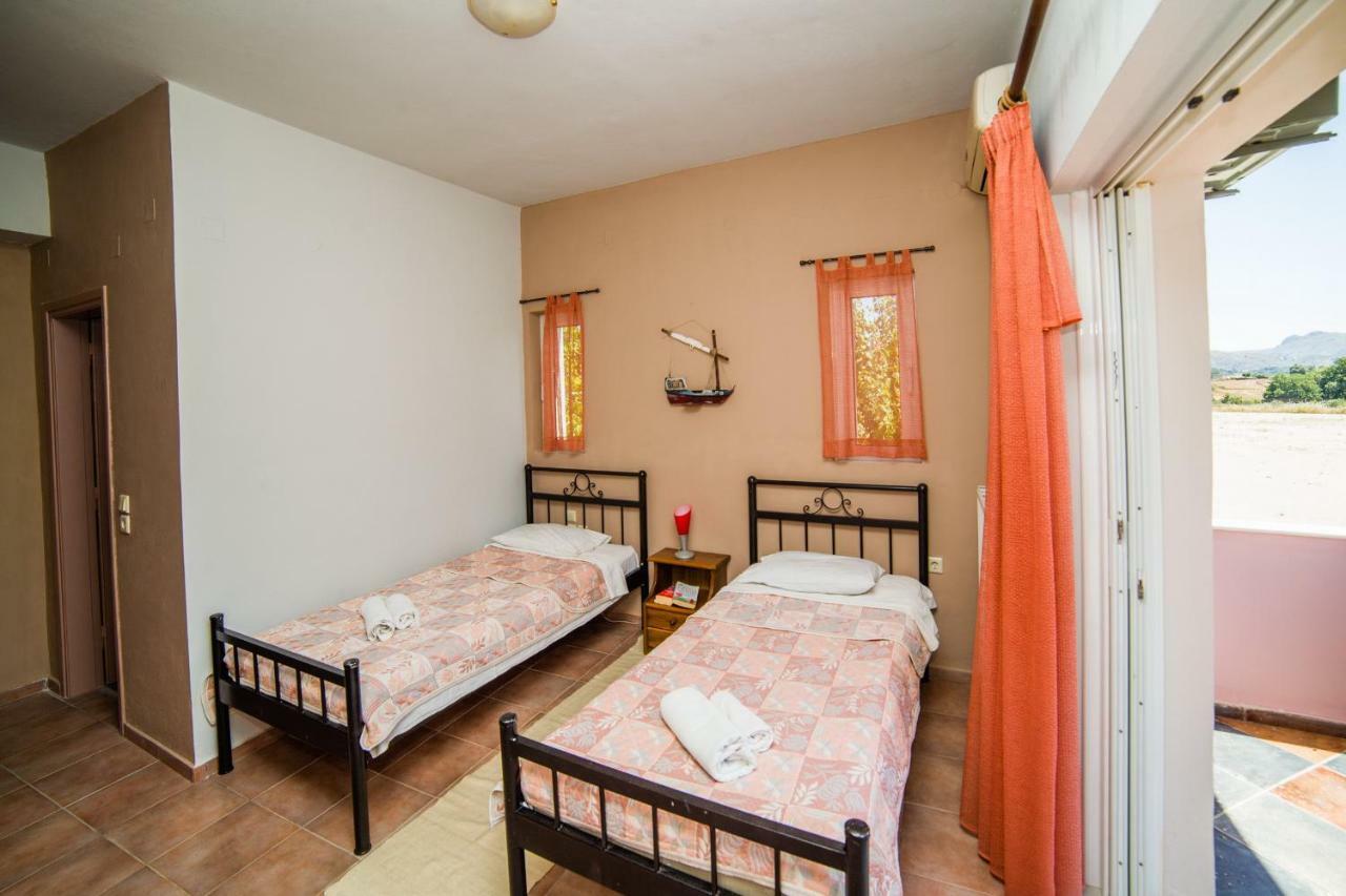 Eleana Villa Angouselianá Exteriör bild