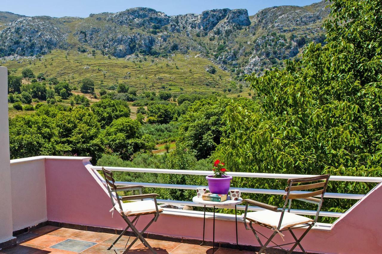 Eleana Villa Angouselianá Exteriör bild