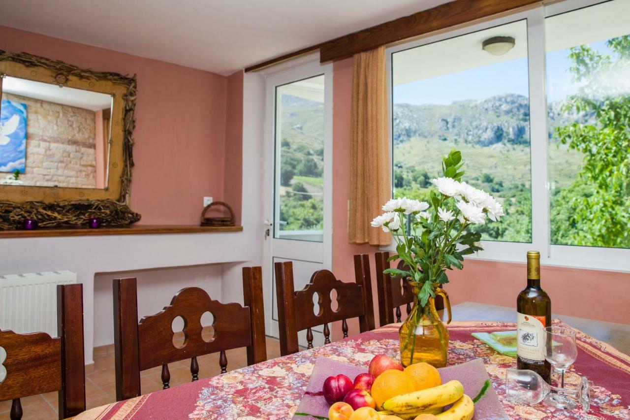 Eleana Villa Angouselianá Exteriör bild